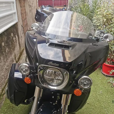 Maison 48m2 Deux Cour Prive Et Personnelle Pour Motos Ou Voitures 4 Pers Proche Mairie Et Bus Tram *